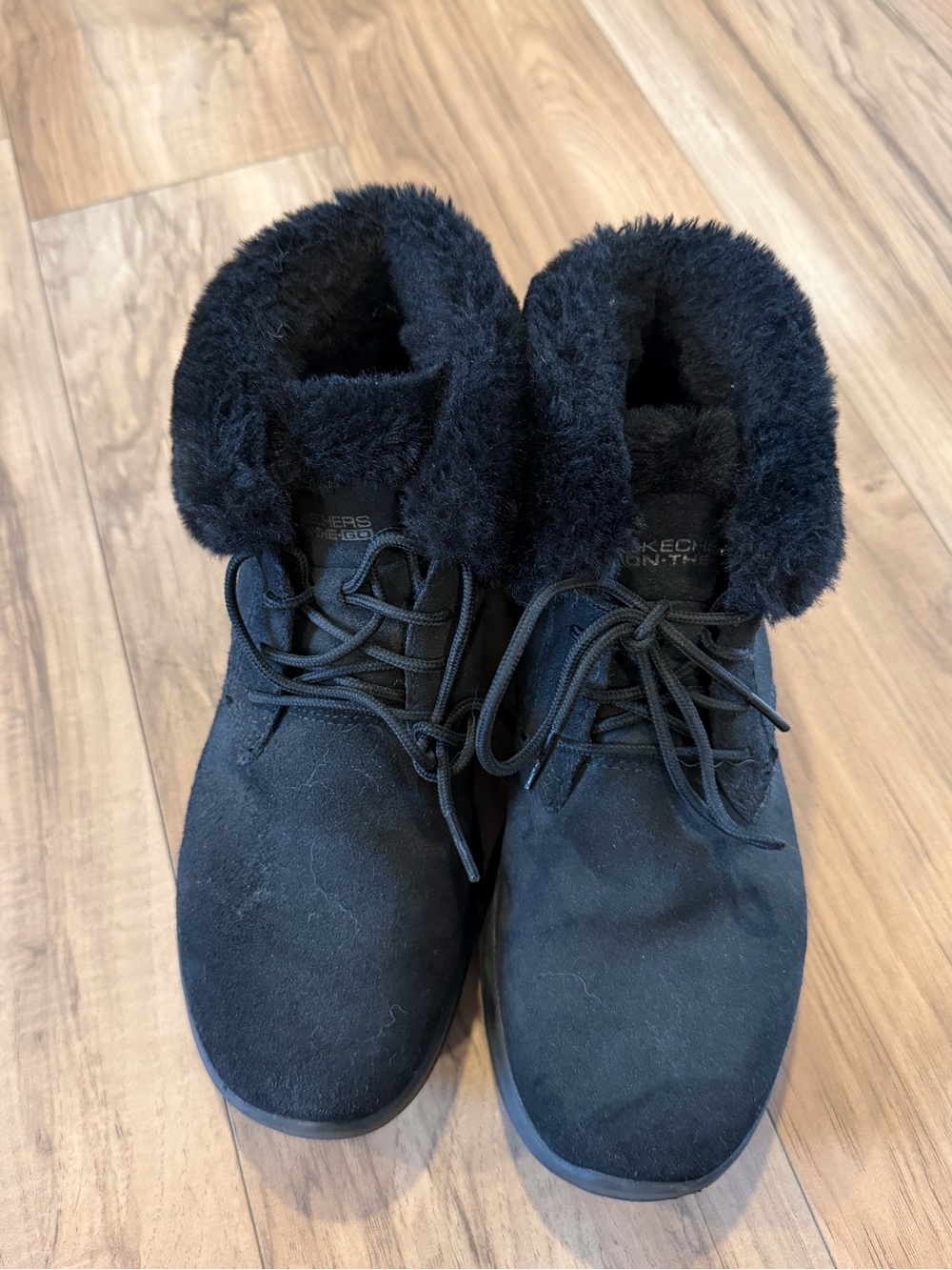 Black Fleece-Lined Winter Boots